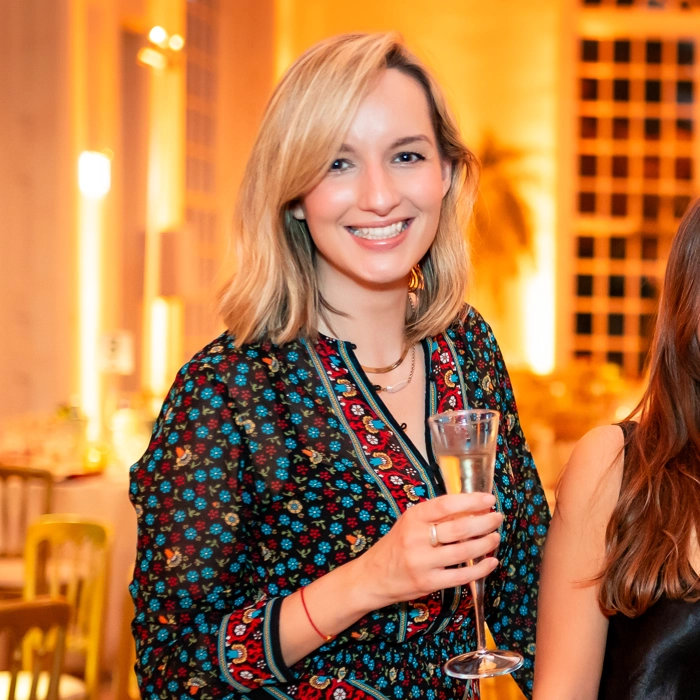 Leah Meg Alice Leah Meg Alice